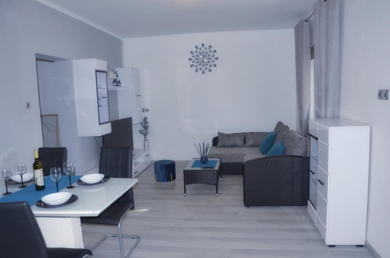 Ferienwohnung Apartman Rocan Vrsar Exterior foto